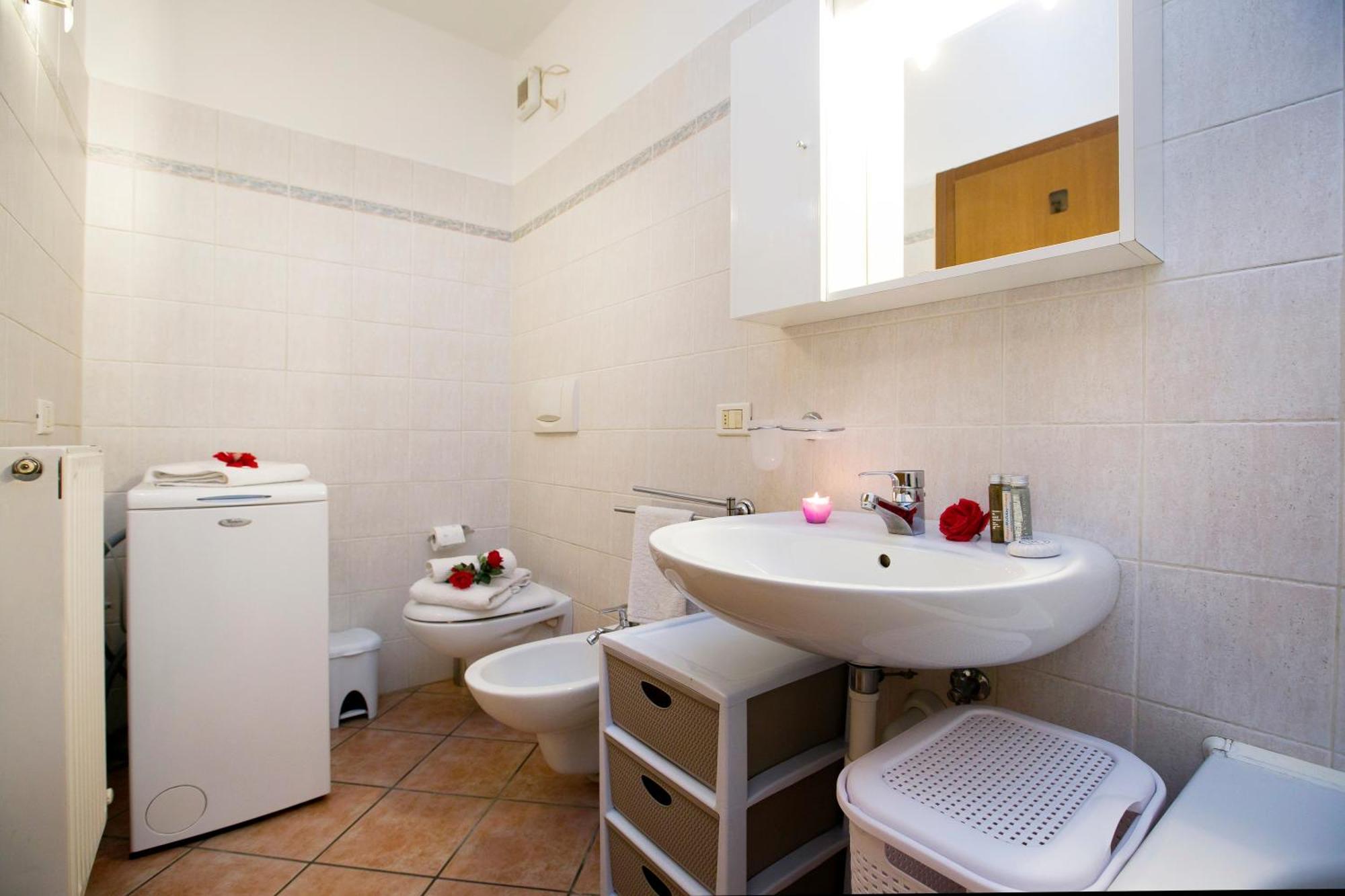 Appartamento Centro Storico Riva 2 - Happy Rentals 외부 사진
